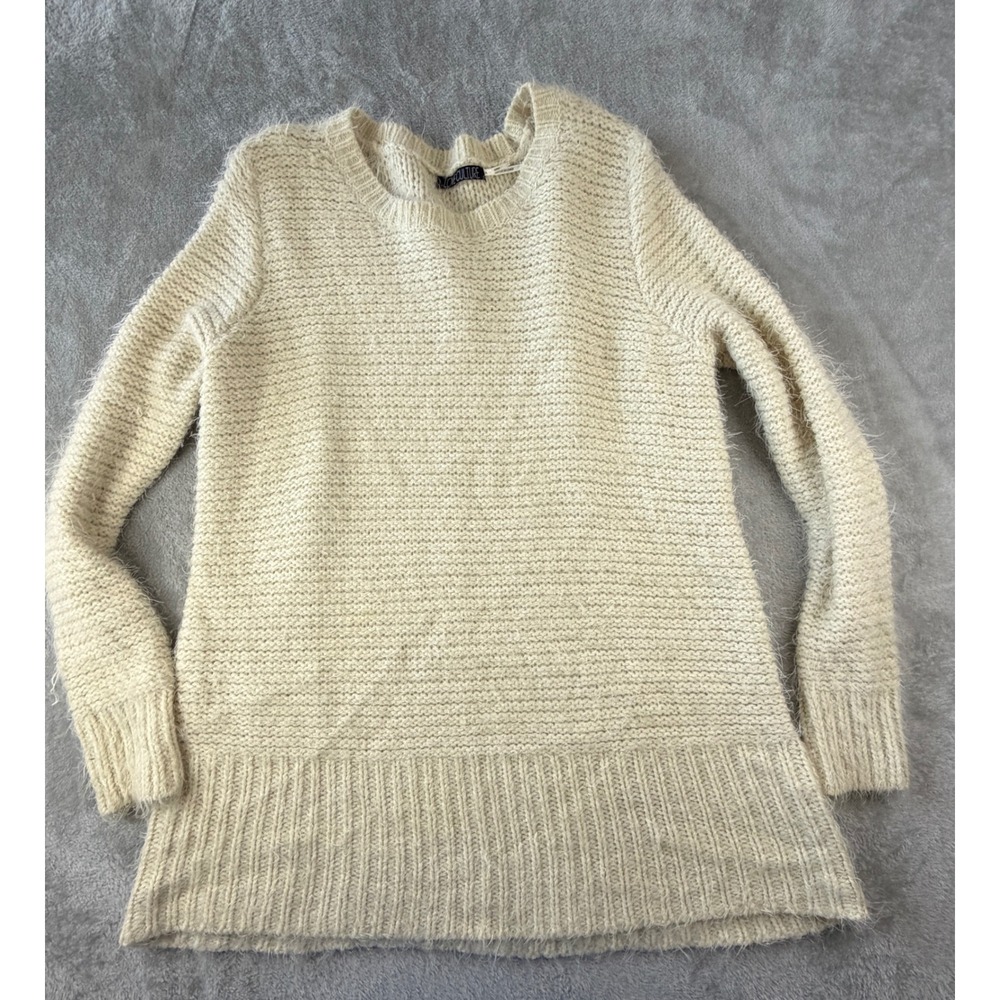 Love Culture Sweater Womens Medium Cream Eyelash Knit Long Sleeve Pullover